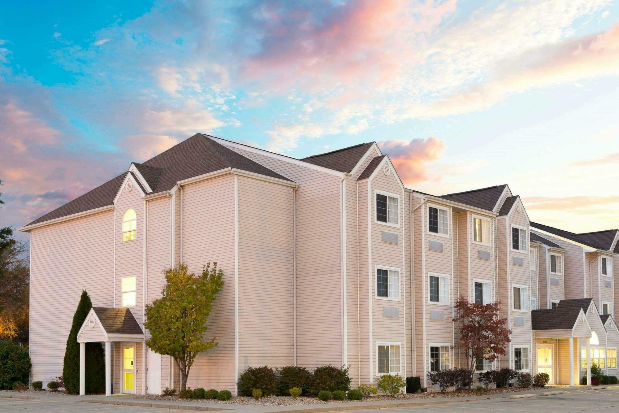 Microtel Inn & Suites By Wyndham Springfield Eksteriør billede